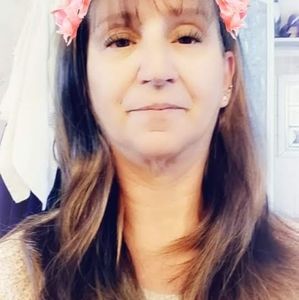 Meet your Posher, Joylene